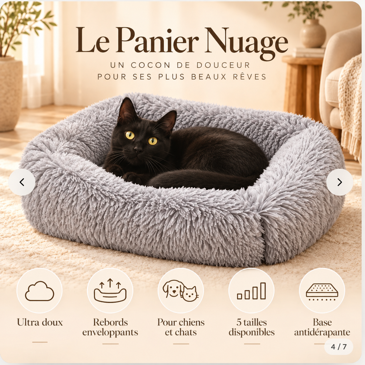 Un chat noir blotti dans Le Panier Nuage gris